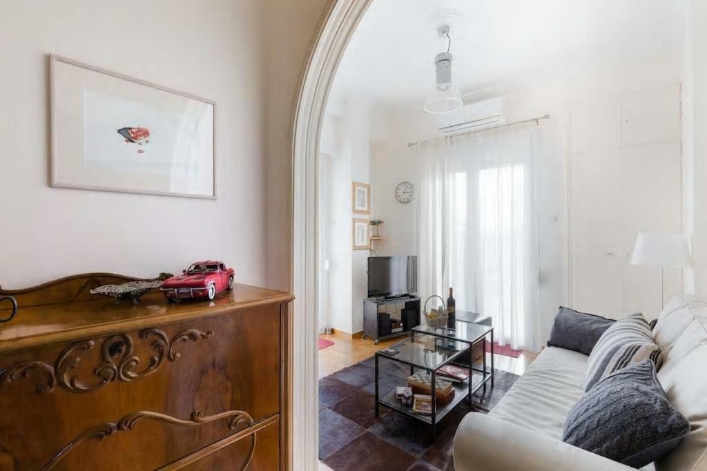 Soulis' Penthouse Near Acropolis Apartment เอเธนส์ ภายนอก รูปภาพ