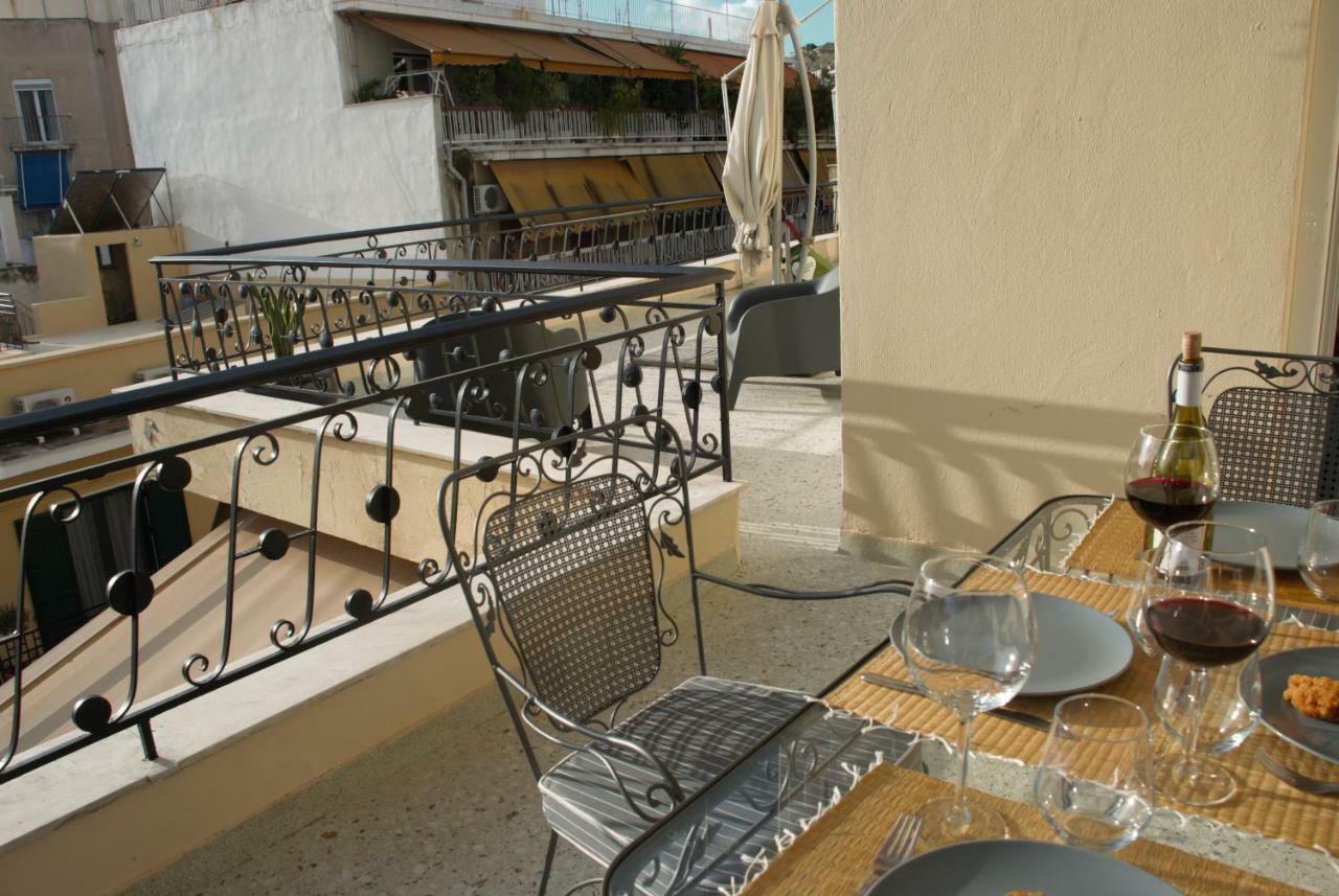 Soulis' Penthouse Near Acropolis Apartment เอเธนส์ ภายนอก รูปภาพ